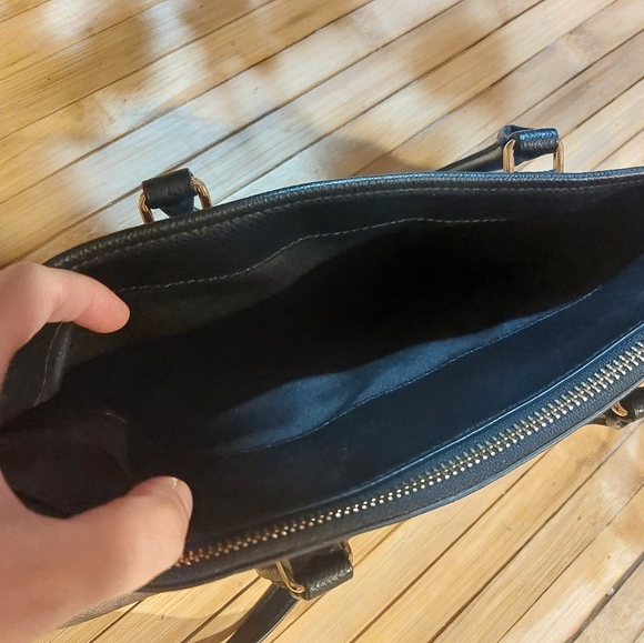 Coach Hand Bag  with sling - Picture 4 of 14